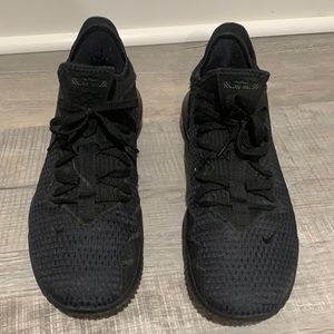 Nike LeBron Men Size 11